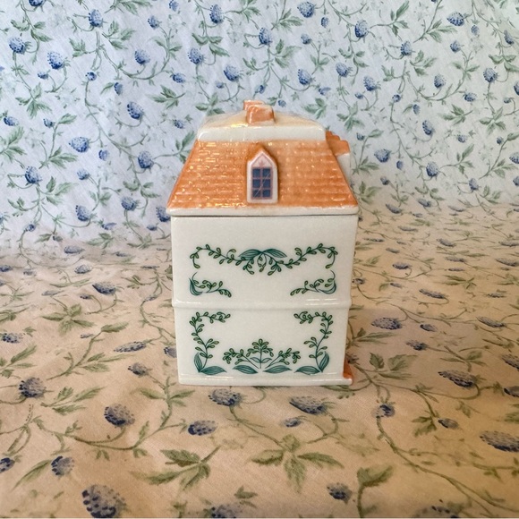 Lenox Spice Village- Cinnamon - Picture 3 of 5